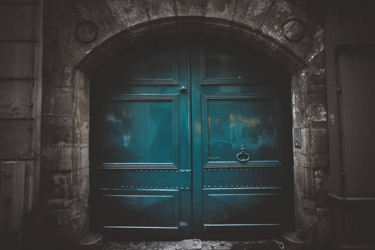 Daily Devotion - Revelation 3:20 - Let Me In