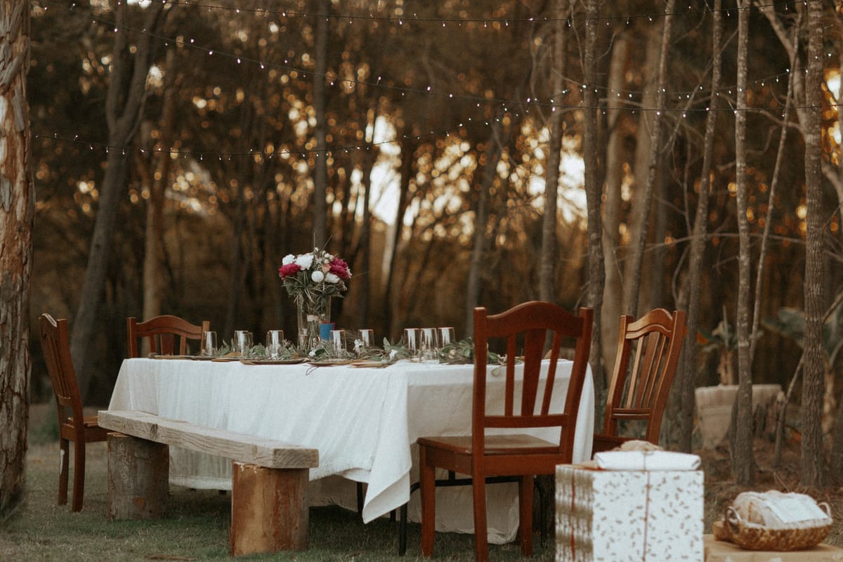 feast table set