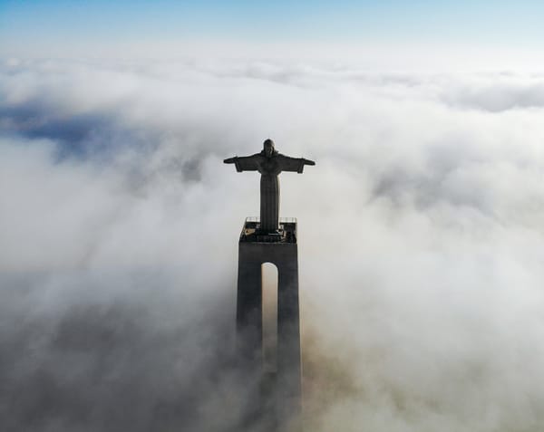 jesus christ statue